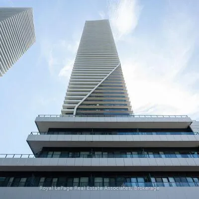 30,&nbsp;Shore Breeze, Mimico, Toronto