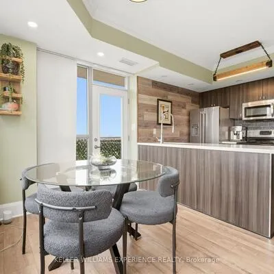 2464,&nbsp;Weston, Weston, Toronto