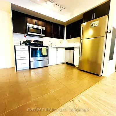 830,&nbsp;Lawrence, Yorkdale-Glen Park, Toronto