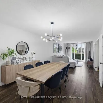 299,&nbsp;Mill, Markland Wood, Toronto
