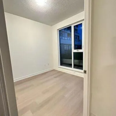 859,&nbsp;The Queensway, Stonegate-Queensway, Toronto