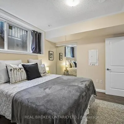 26,&nbsp;Fieldway, Islington-City Centre West, Toronto