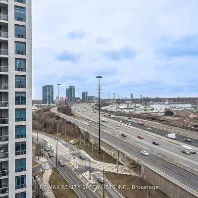 2083,&nbsp;Lake Shore, Mimico, Toronto