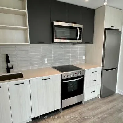 2300,&nbsp;St. Clair, Junction Area, Toronto