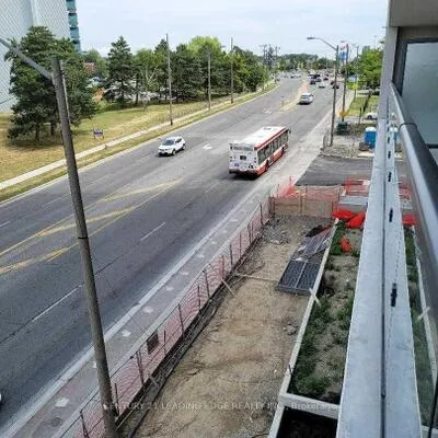 1461,&nbsp;Lawrence, Brookhaven-Amesbury, Toronto