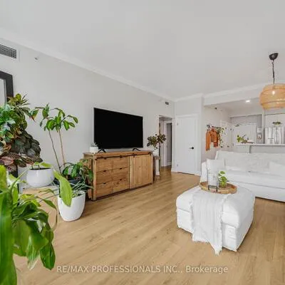 3531,&nbsp;Lake Shore, Long Branch, Toronto