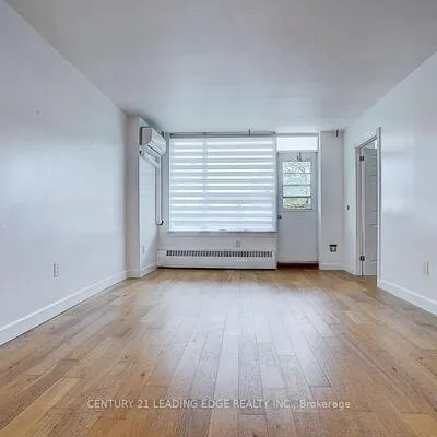 235,&nbsp;Grandravine, Glenfield-Jane Heights, Toronto