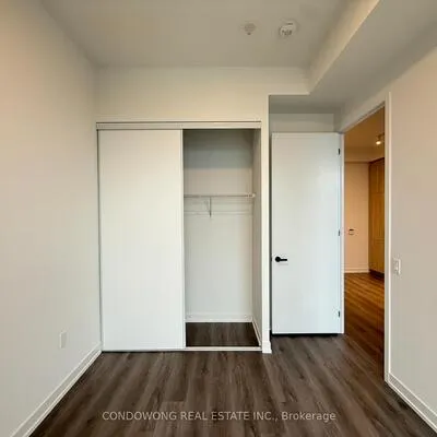 225, Commerce, Vaughan Corporate Centre, Vaughan