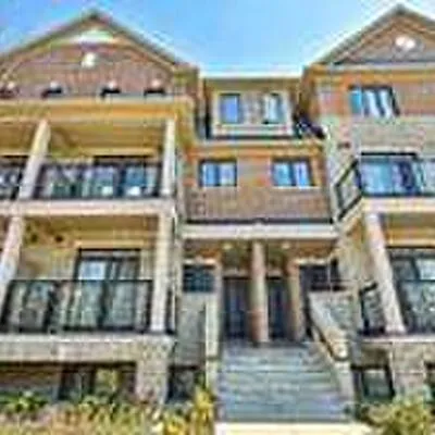 199, Pine Grove, Islington Woods, Vaughan