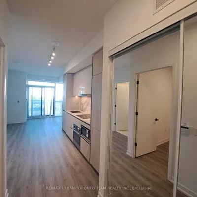 8, Interchange, Vaughan Corporate Centre, Vaughan