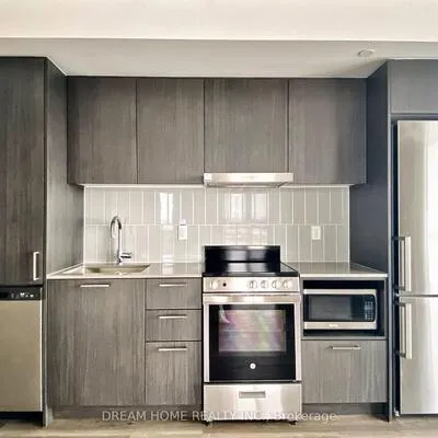 195,&nbsp;Commerce, Vaughan Corporate Centre, Vaughan