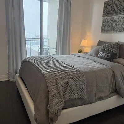 24, Woodstream, Vaughan Grove, Vaughan