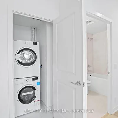 30,&nbsp;Upper Mall, Brownridge, Vaughan