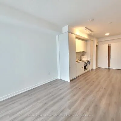 225,&nbsp;Commerce St, Vaughan Corporate Centre, Vaughan