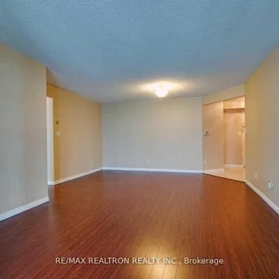 850,&nbsp;Steeles, Lakeview Estates, Vaughan