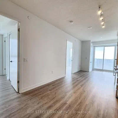 195,&nbsp;Commerce, Vaughan Corporate Centre, Vaughan