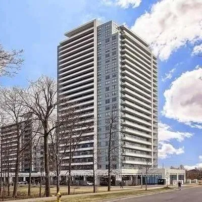 7900,&nbsp;Bathurst, Beverley Glen, Vaughan