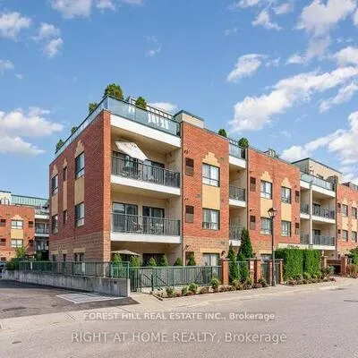 33,&nbsp;WALLACE, West Woodbridge, Vaughan