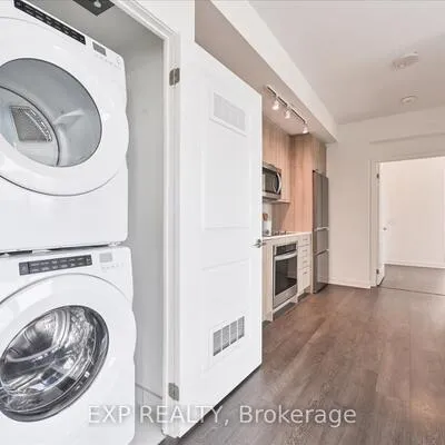 120,&nbsp;Eagle Rock, Maple, Vaughan
