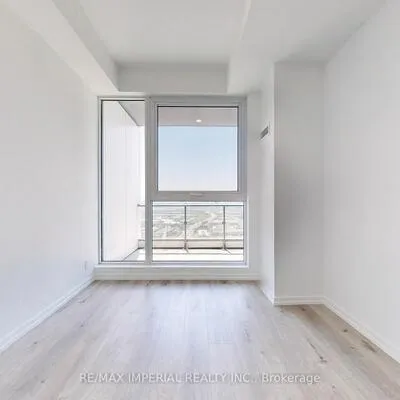 1000,&nbsp;Portage, Vaughan Corporate Centre, Vaughan