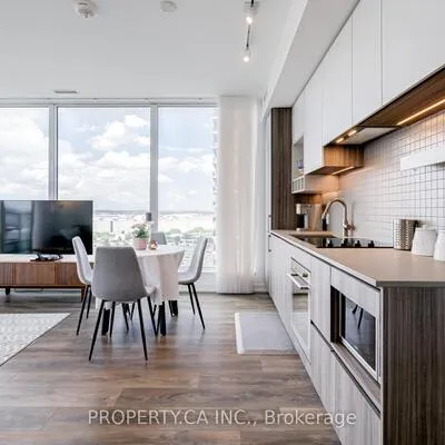 898,&nbsp;Portage, Vaughan Corporate Centre, Vaughan