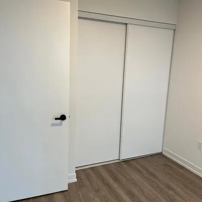 195,&nbsp;Commerce, Vaughan Corporate Centre, Vaughan