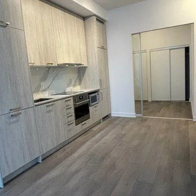 38,&nbsp;Honeycrisp, Vaughan Corporate Centre, Vaughan