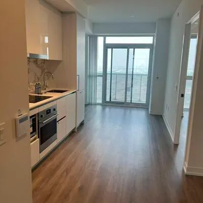 225,&nbsp;Commerce, Vaughan Corporate Centre, Vaughan