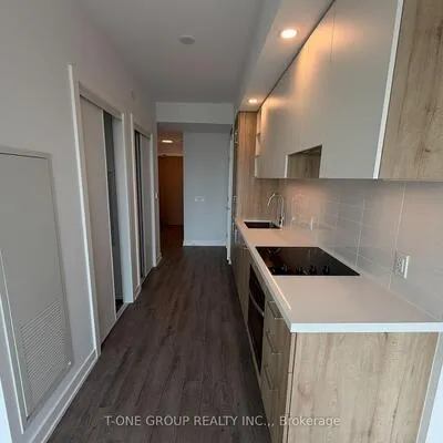 21,&nbsp;Meadowdale, Vaughan Corporate Centre, Vaughan