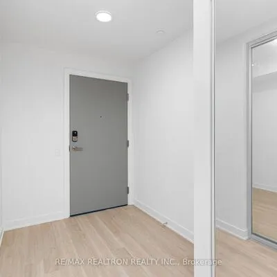 30,&nbsp;Upper Mall, Brownridge, Vaughan