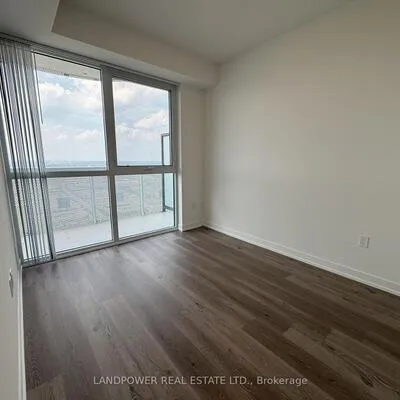 225,&nbsp;Commerce, Vaughan Corporate Centre, Vaughan
