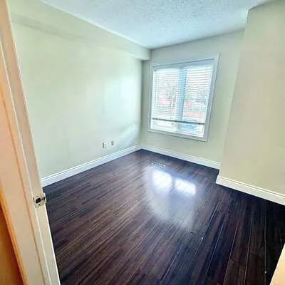 735,&nbsp;New Westminster, Brownridge, Vaughan