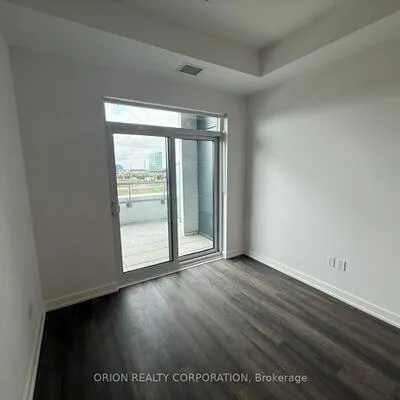 21,&nbsp;Meadowdale, Vaughan Corporate Centre, Vaughan