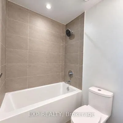 898,&nbsp;Portage, Vaughan Corporate Centre, Vaughan
