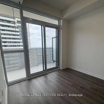 225,&nbsp;Commerce, Vaughan Corporate Centre, Vaughan