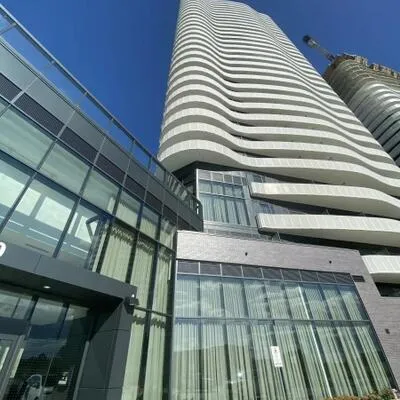 7082,&nbsp;Islington, Vaughan Grove, Vaughan