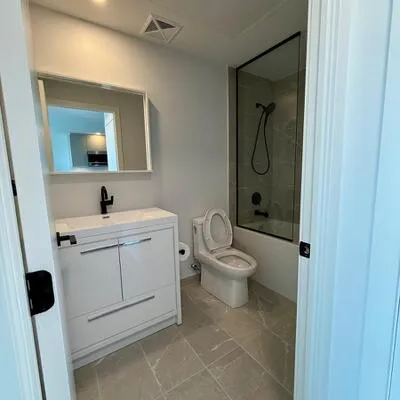 21,&nbsp;Meadowdale, Vaughan Corporate Centre, Vaughan
