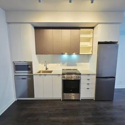 30,&nbsp;Upper Mall, Brownridge, Vaughan