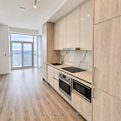 225,&nbsp;Commerce, Vaughan Corporate Centre, Vaughan