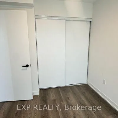 195, Commerce, Vaughan Corporate Centre, Vaughan