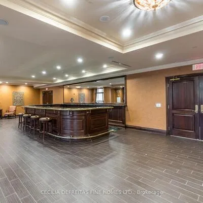 9225,&nbsp;Jane, Maple, Vaughan