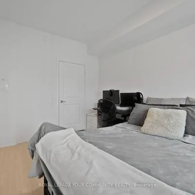 30,&nbsp;Upper Mall, Brownridge, Vaughan