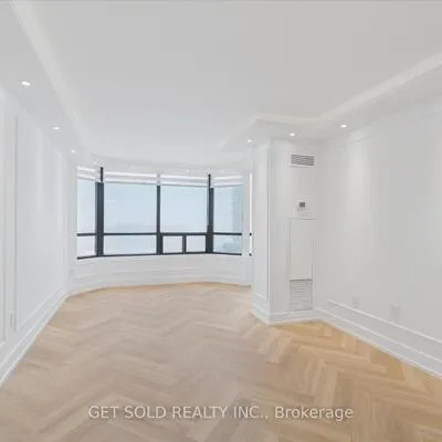 7440, Bathurst, Brownridge, Vaughan