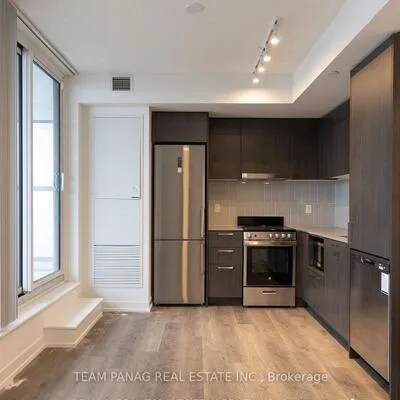 195,&nbsp;Commerce, Vaughan Corporate Centre, Vaughan