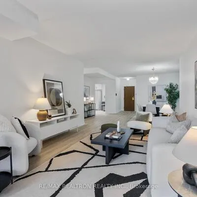 333,&nbsp;Clark, Crestwood-Springfarm-Yorkhill, Vaughan