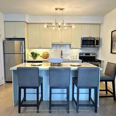 12,&nbsp;Woodstream, Vaughan Grove, Vaughan