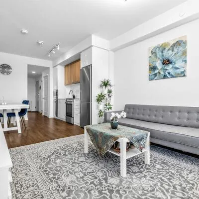 30,&nbsp;Upper Mall, Brownridge, Vaughan