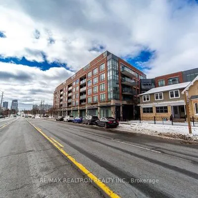 7608,&nbsp;Yonge, Crestwood-Springfarm-Yorkhill, Vaughan