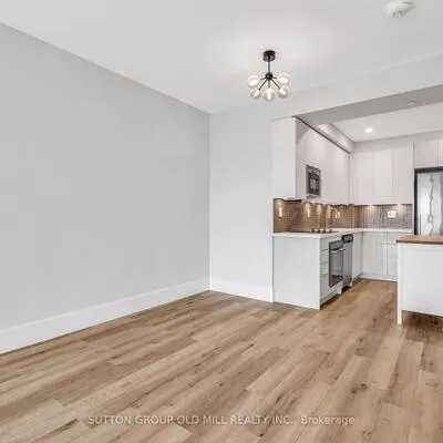 2916,&nbsp;Highway 7, Concord, Vaughan