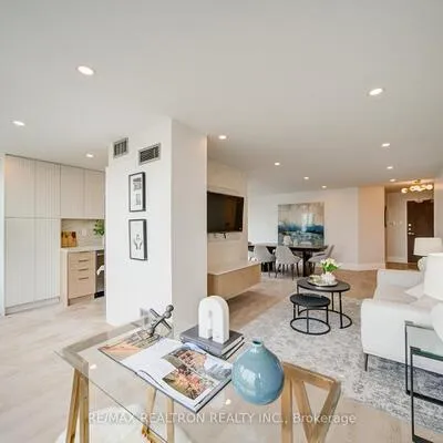 7420,&nbsp;Bathurst, Brownridge, Vaughan